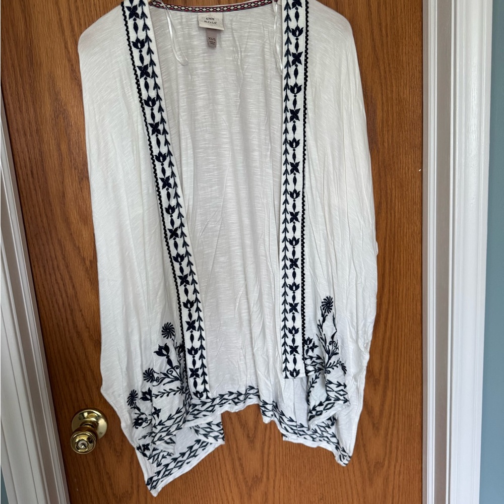 Knox Rose Navy and White Cardigan Sweater